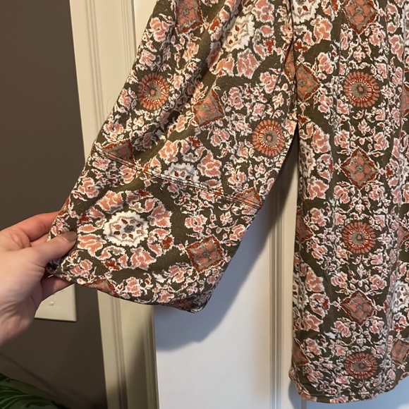 Patterned Maxi Dress - Picture 2 of 3